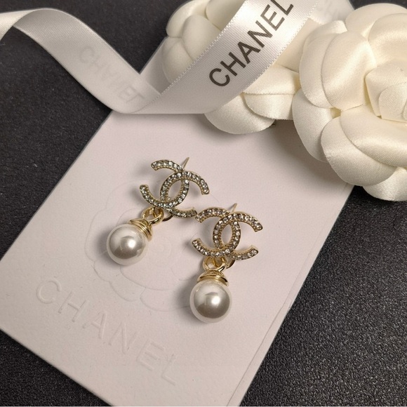 Chanel earrings - Picture 7 of 8